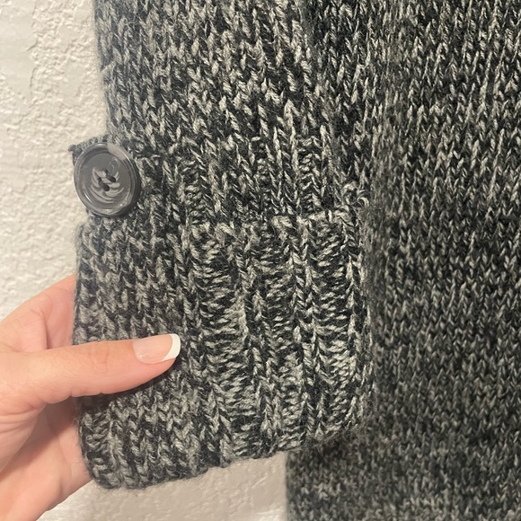 Admit One black and green Button Front Flap Collar Sweater size large - Picture 8 of 9